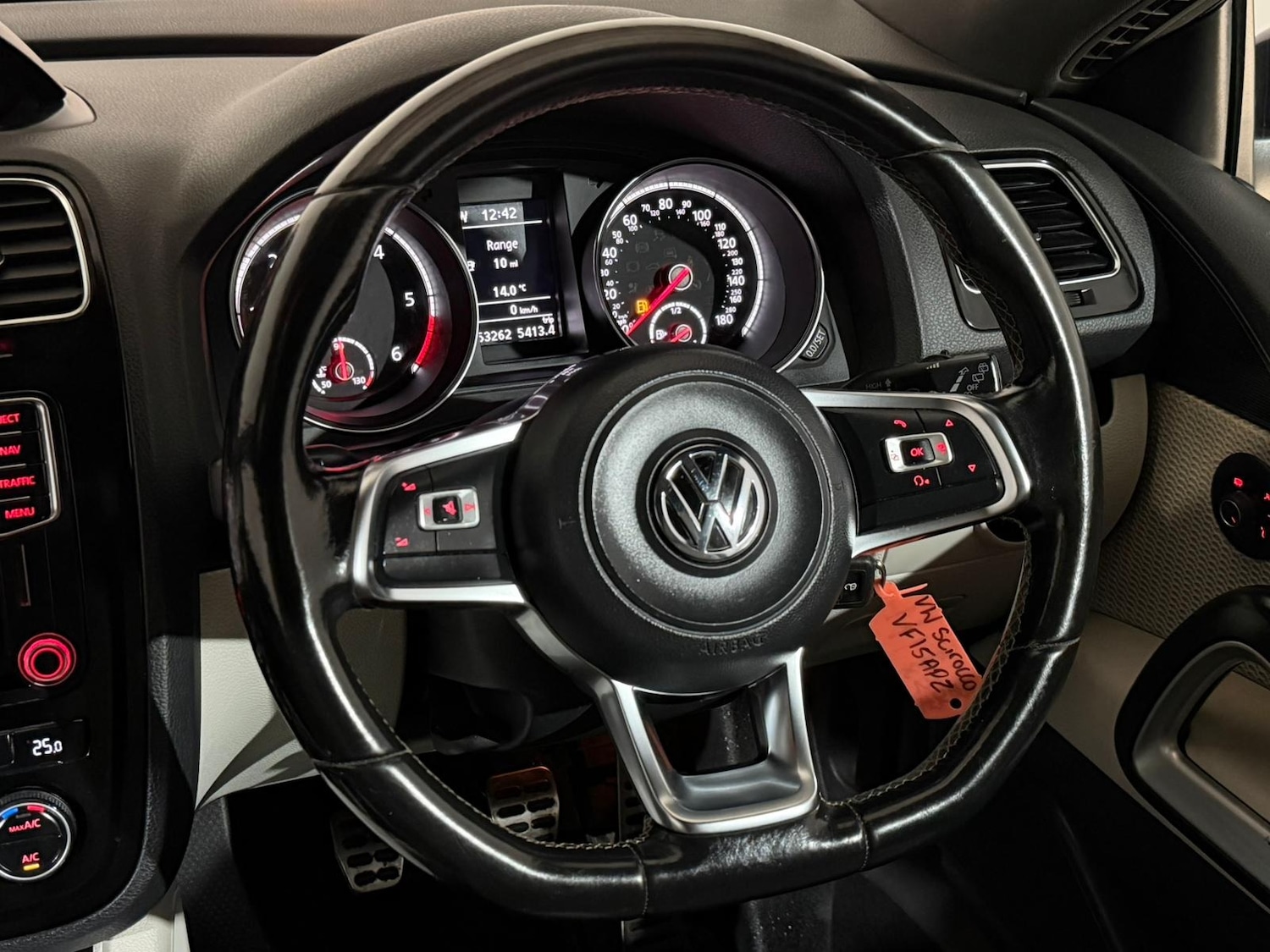 Used Volkswagen Scirocco 2015 for sale - 76327866: Photo 12