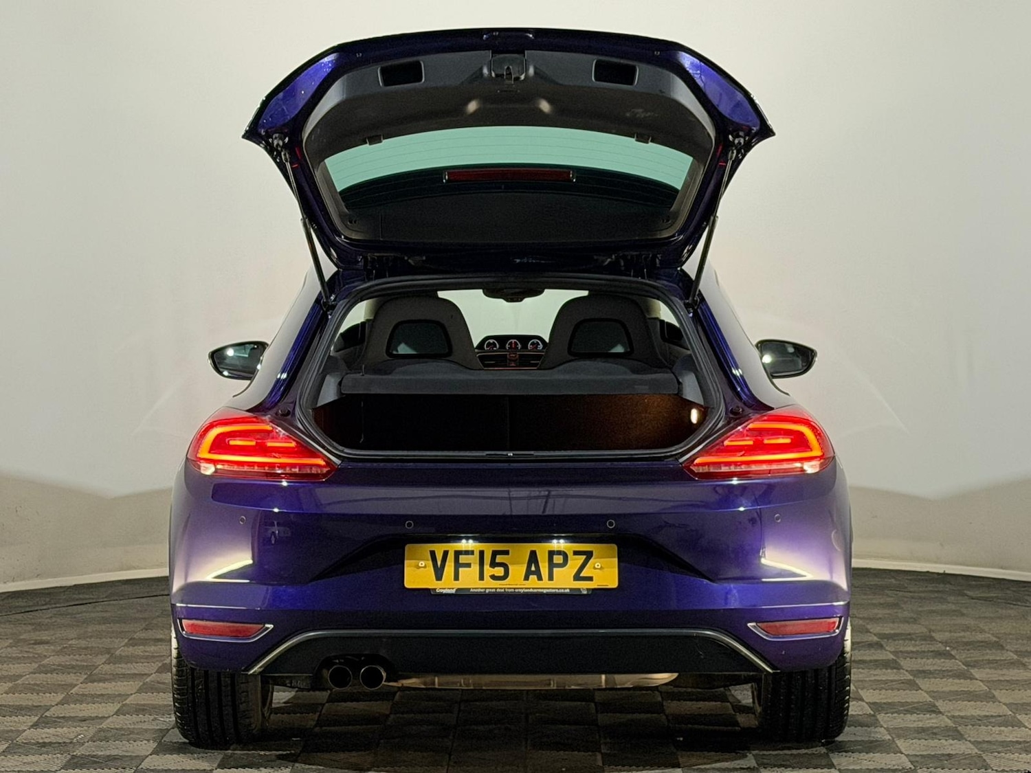 Used Volkswagen Scirocco 2015 for sale - 76327866: Photo 8