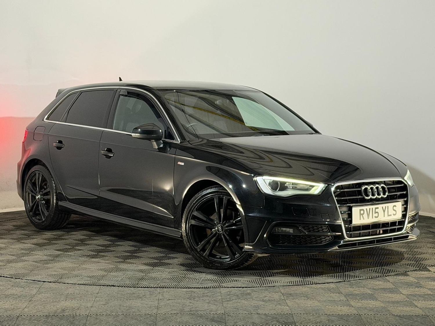 Used Audi A3 2015 for sale - 76574704: Photo 1