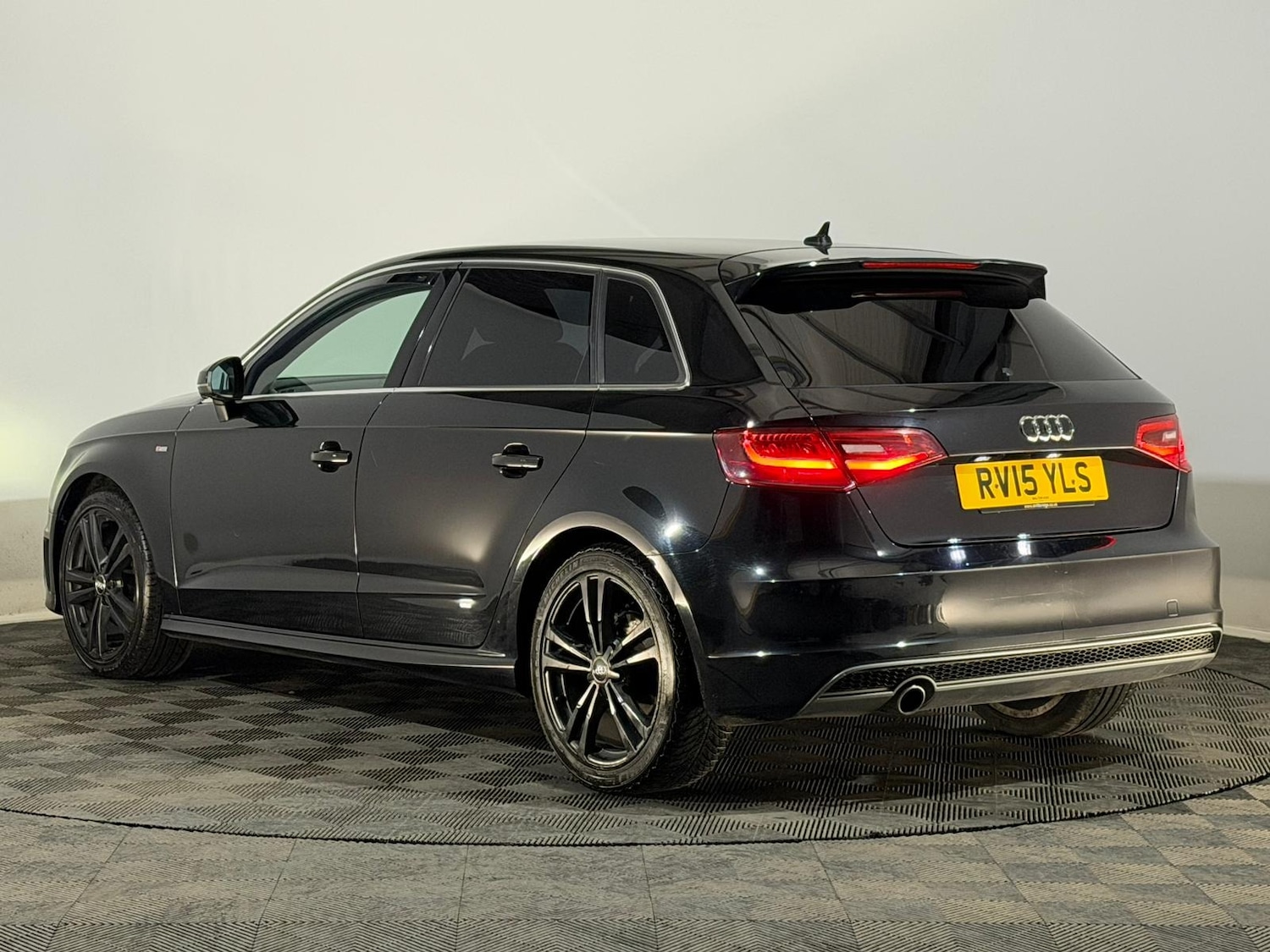 Used Audi A3 2015 for sale - 76574704: Photo 9