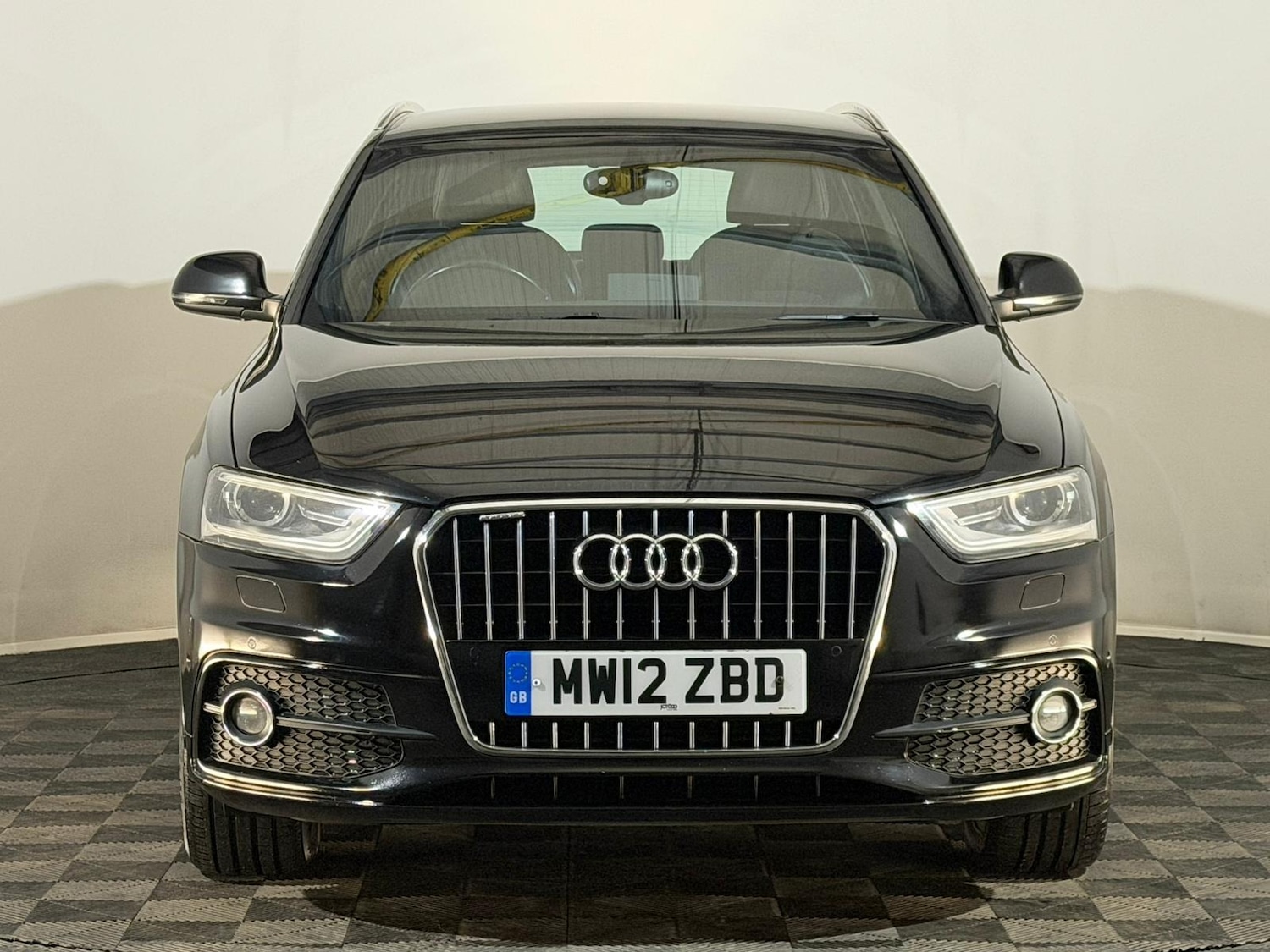 Used Audi Q3 2012 for sale - 77286429: Photo 2