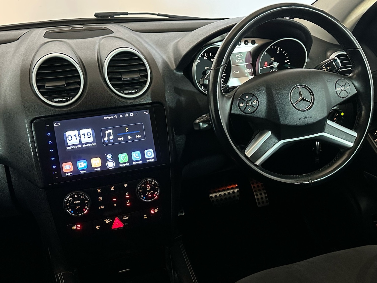 Used Mercedes-Benz M Class 2011 for sale - 77248256: Photo 12