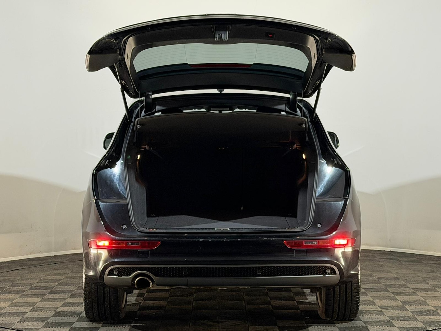 Used Audi Q5 2013 for sale - 76542511: Photo 8