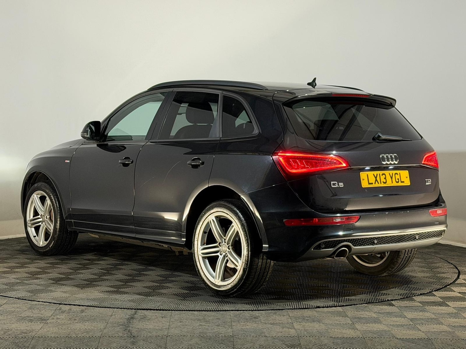 Used Audi Q5 2013 for sale - 76542511: Photo 9