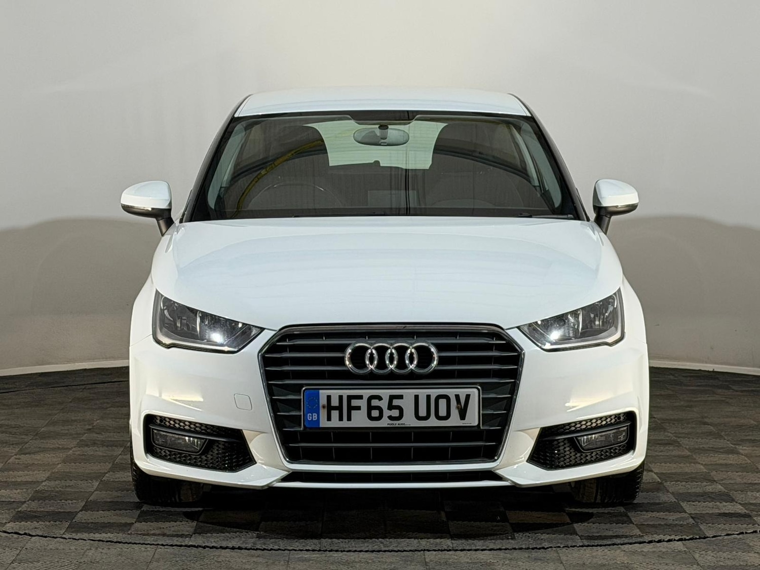 Used Audi A1 2015 for sale - 76154397: Photo 2