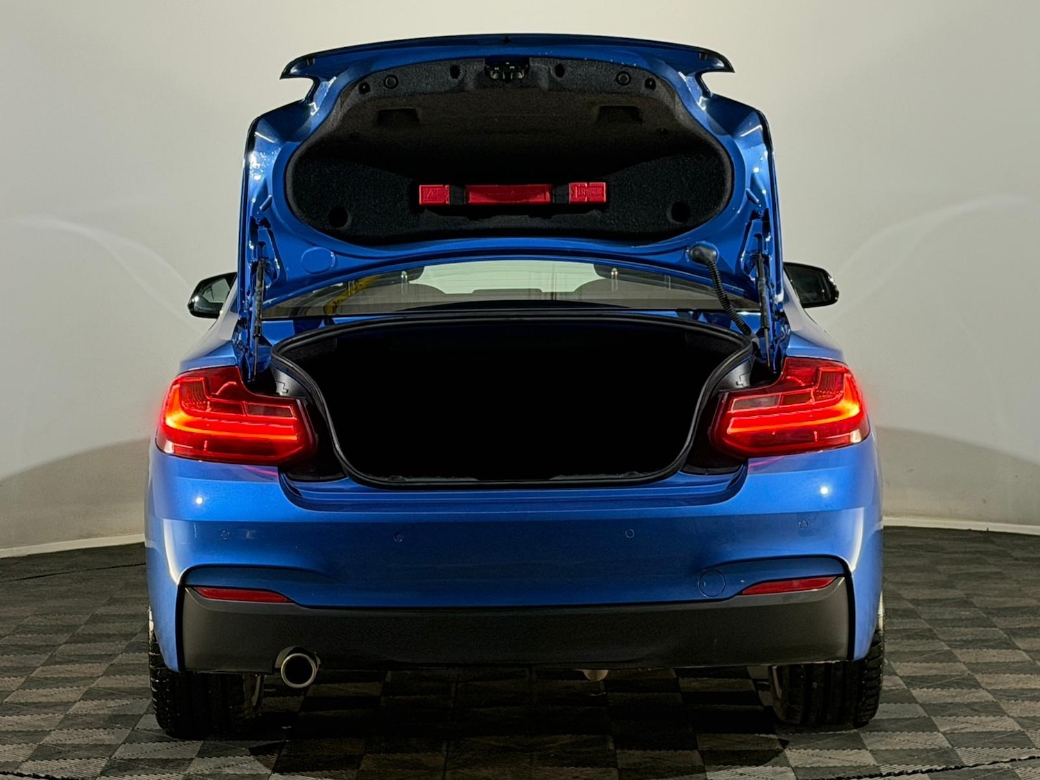 Used BMW 2 Series 2016 for sale - 77049348: Photo 5