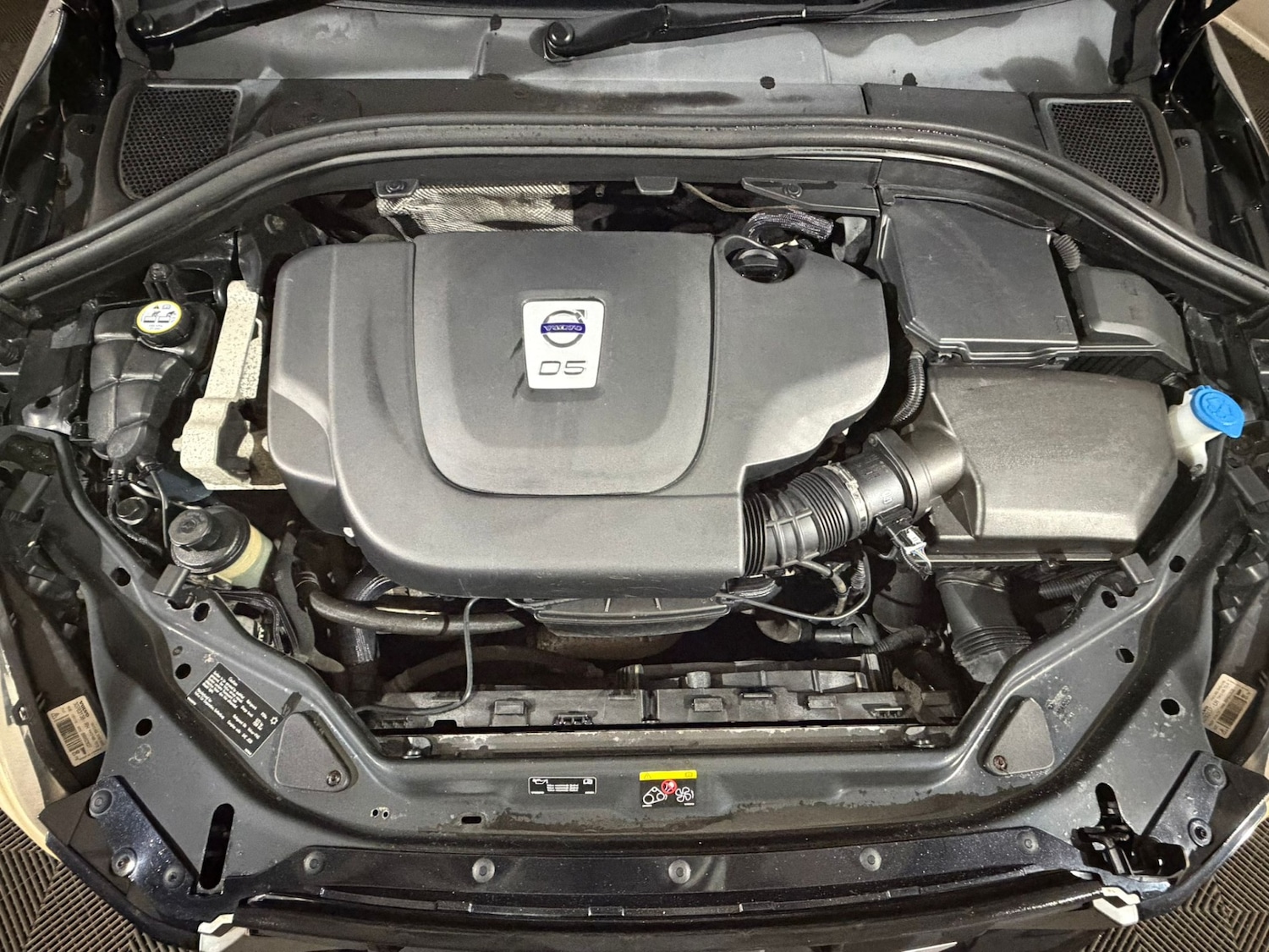 Used Volvo XC60 2010 for sale - 77590161: Photo 10