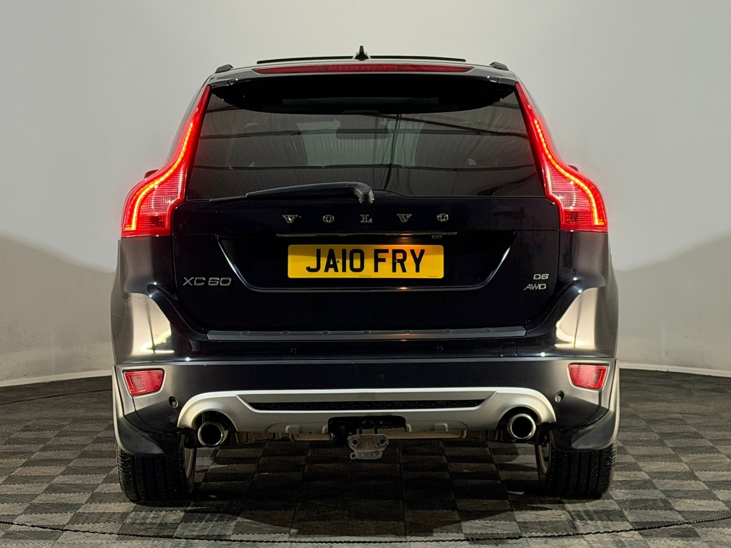 Used Volvo XC60 2010 for sale - 77590161: Photo 7