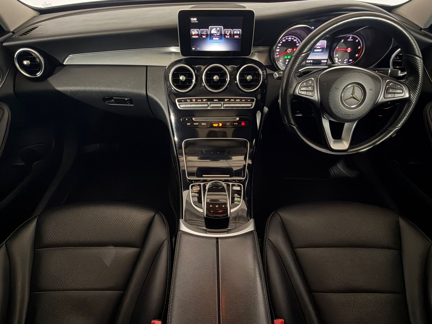 Used Mercedes-Benz C Class 2014 for sale - 77674023: Photo 11