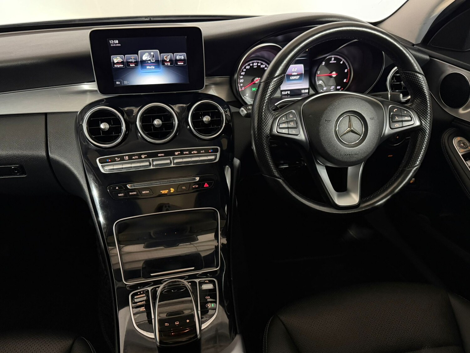 Used Mercedes-Benz C Class 2014 for sale - 77674023: Photo 12