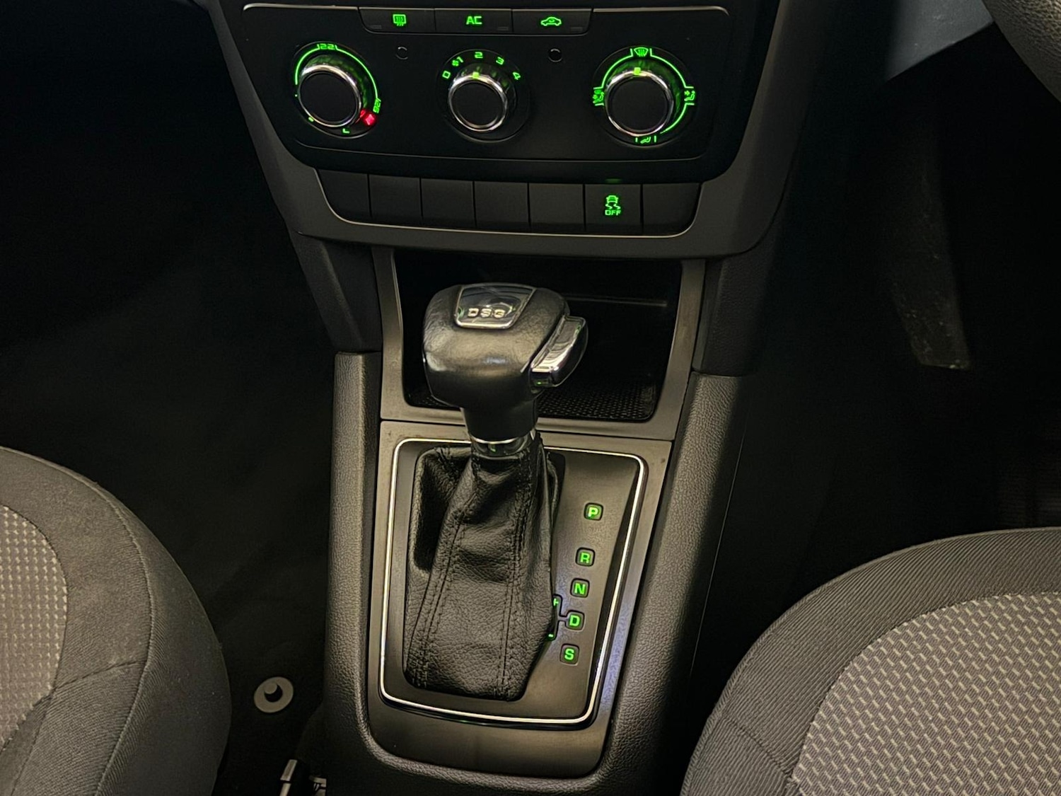 Used Skoda Yeti 2010 for sale - 77342558: Photo 10