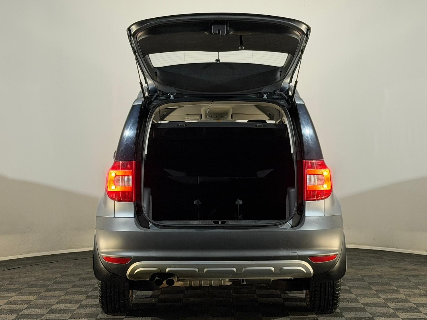 Used Skoda Yeti 2010 for sale - 77342558: Photo 5