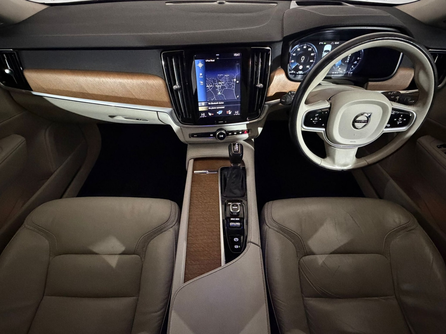 Used Volvo V90 2016 for sale - 77129100: Photo 11