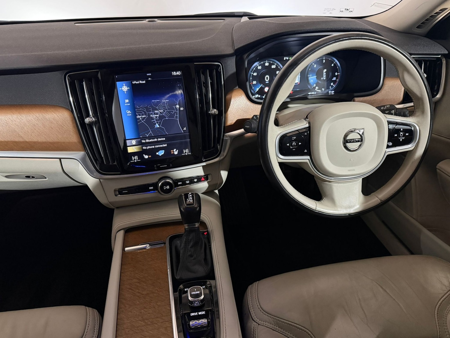 Used Volvo V90 2016 for sale - 77129100: Photo 13