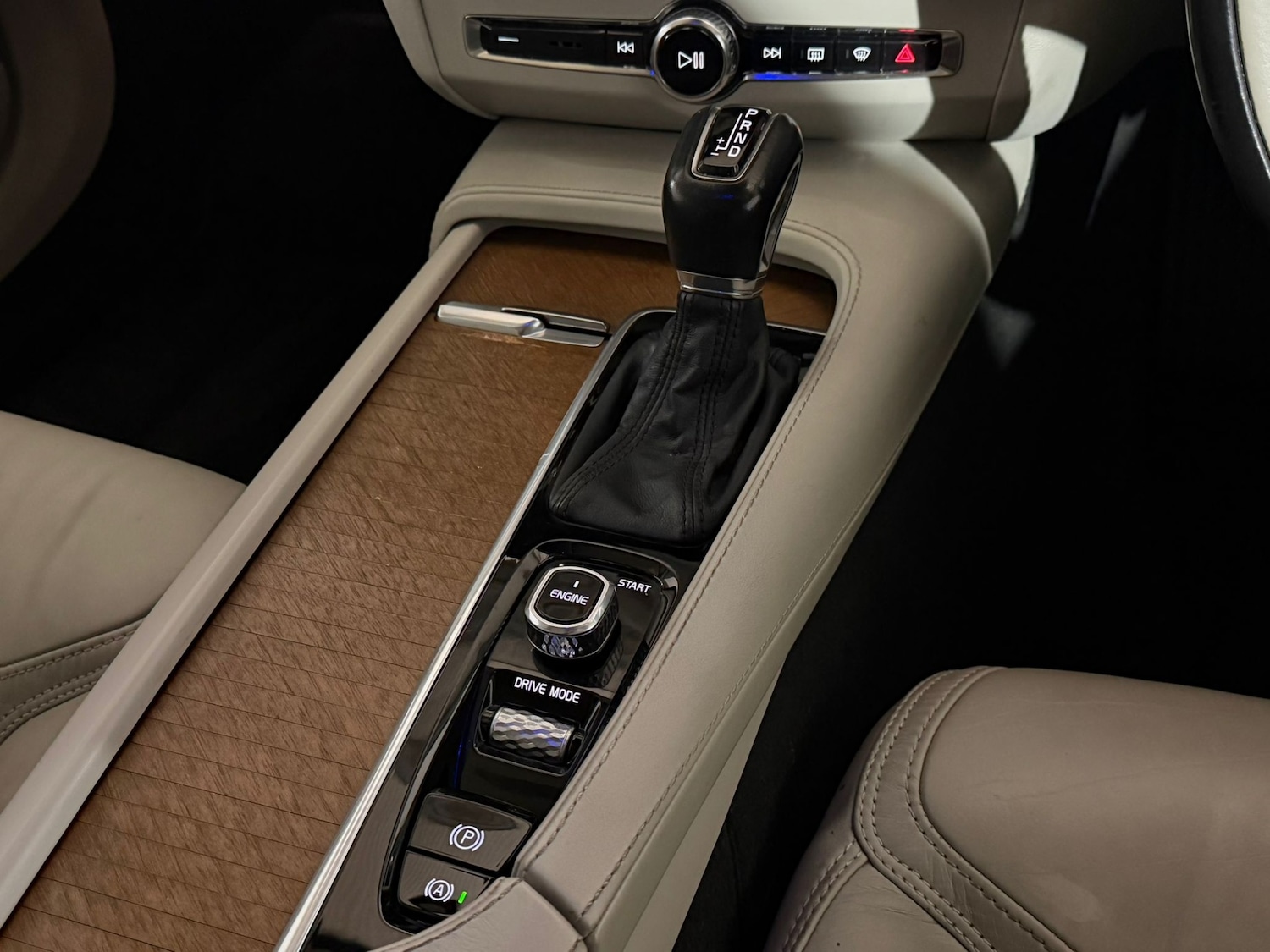 Used Volvo V90 2016 for sale - 77129100: Photo 16