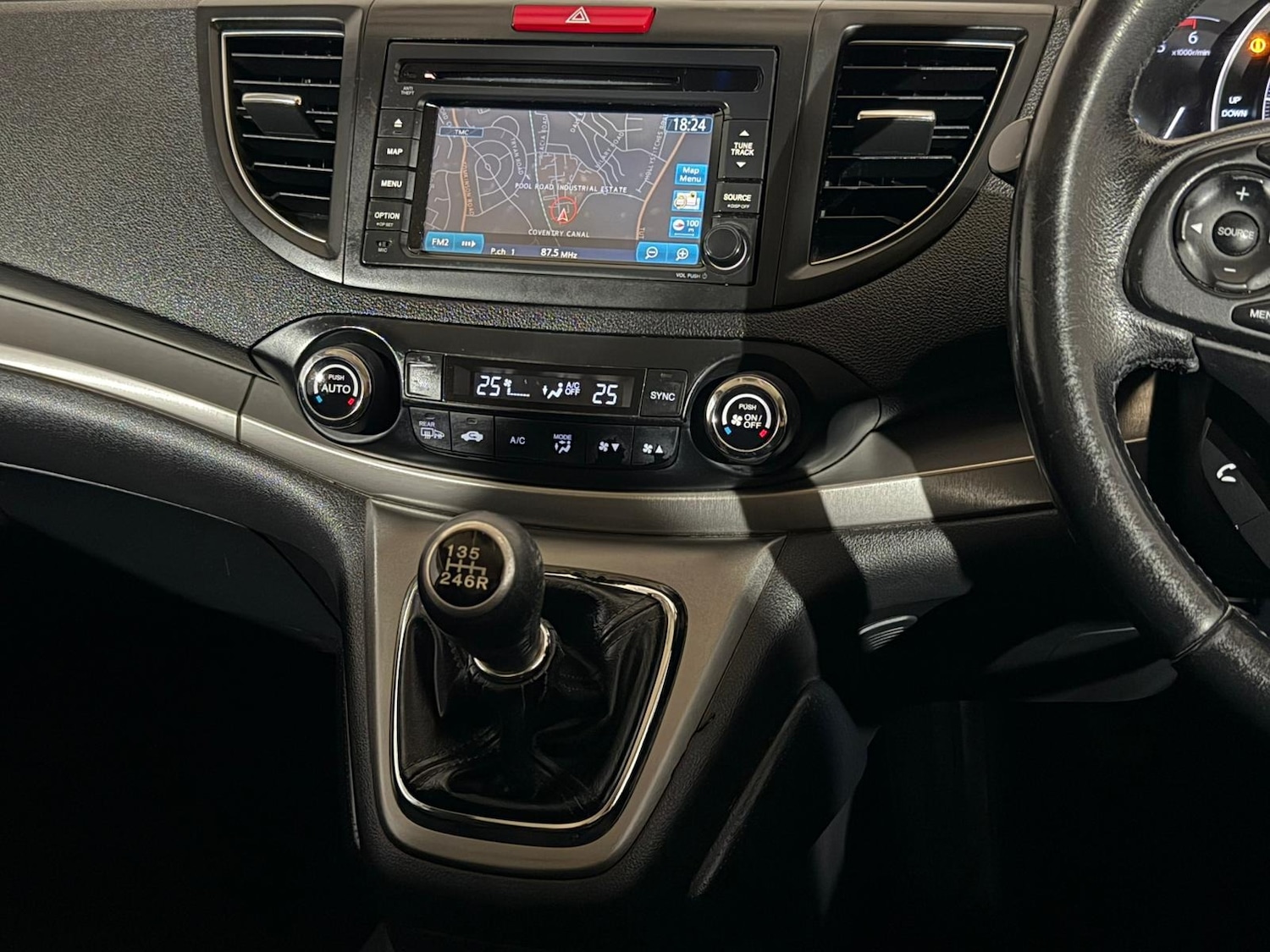 Used Honda CR-V 2015 for sale - 76343998: Photo 14