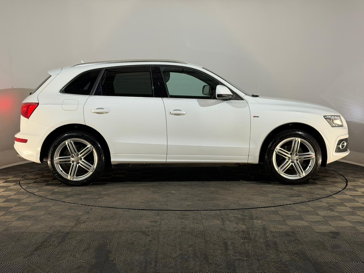 Used Audi Q5 2012 for sale - 76497688: Photo 4