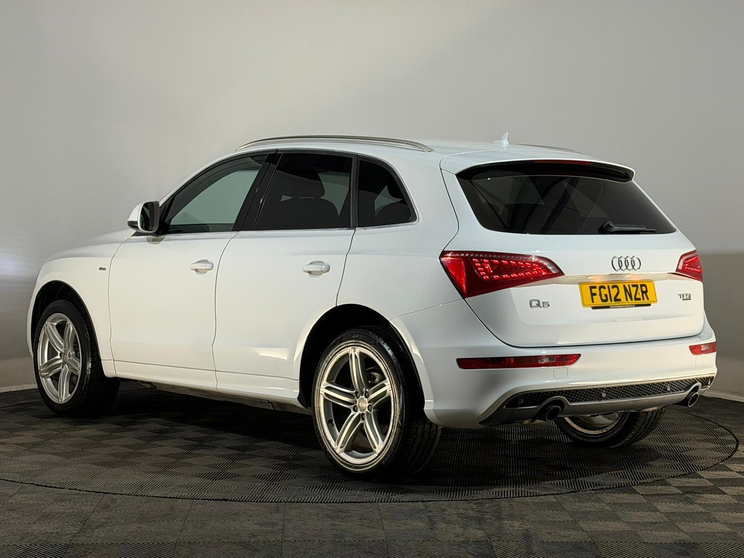 Used Audi Q5 2012 for sale - 76497688: Photo 9