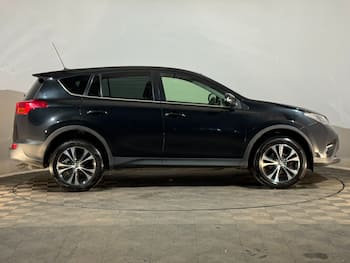 Used Toyota RAV4 2015 for sale - 79618077: Photo