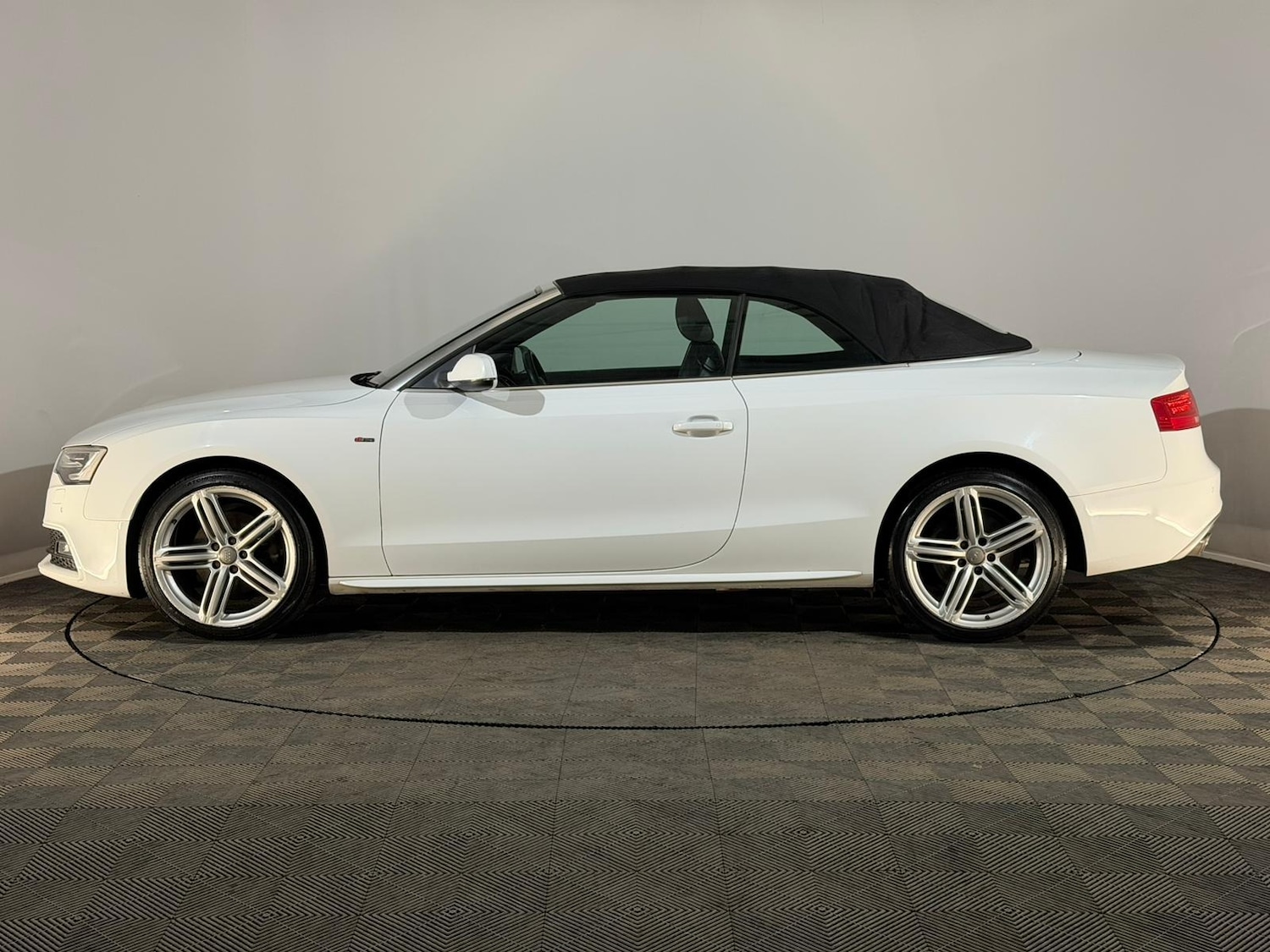 Used Audi A5 2013 for sale - 76312174: Photo 9
