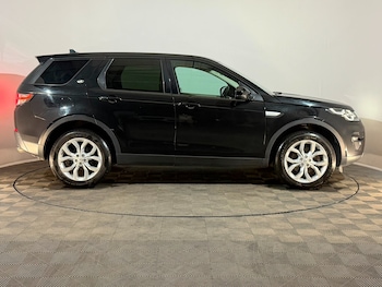 Used Land Rover Discovery Sport 2015 for sale - 79168145: Photo