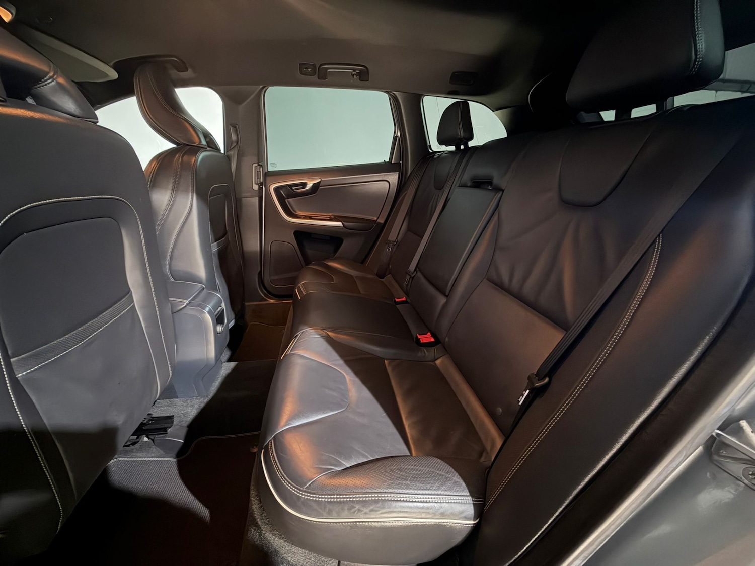 Used Volvo XC60 2014 for sale - 77342547: Photo 16