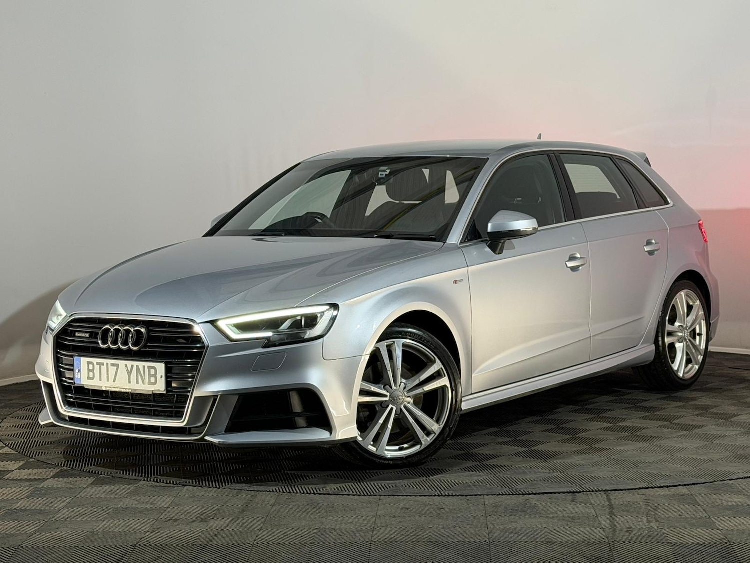 Used Audi A3 2017 for sale - 76745100: Photo 3