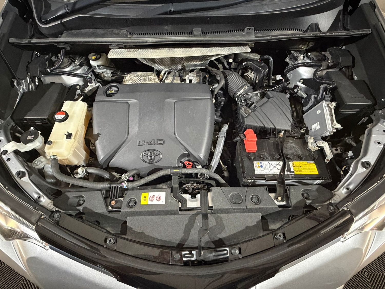 Used Toyota RAV4 2017 for sale - 76298954: Photo 10