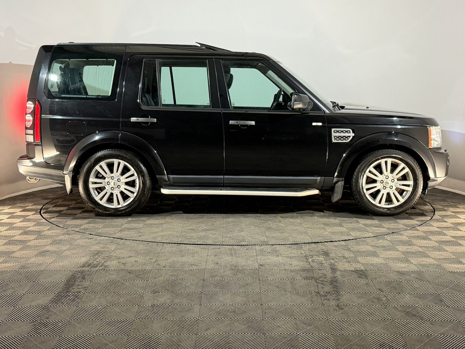 Used Land Rover Discovery 2009 for sale - 76666300: Photo 4