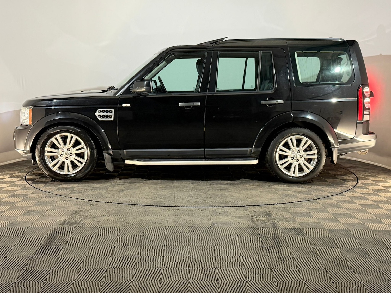 Used Land Rover Discovery 2009 for sale - 76666300: Photo 5