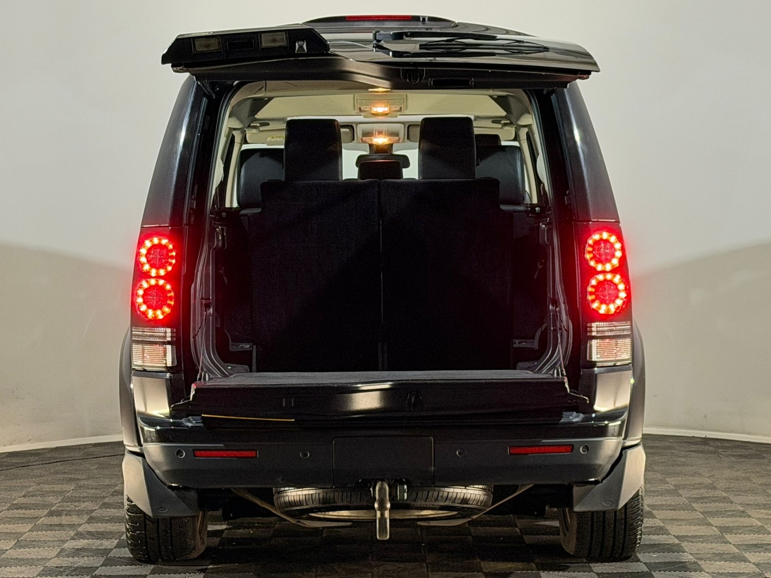 Used Land Rover Discovery 2009 for sale - 76666300: Photo 8