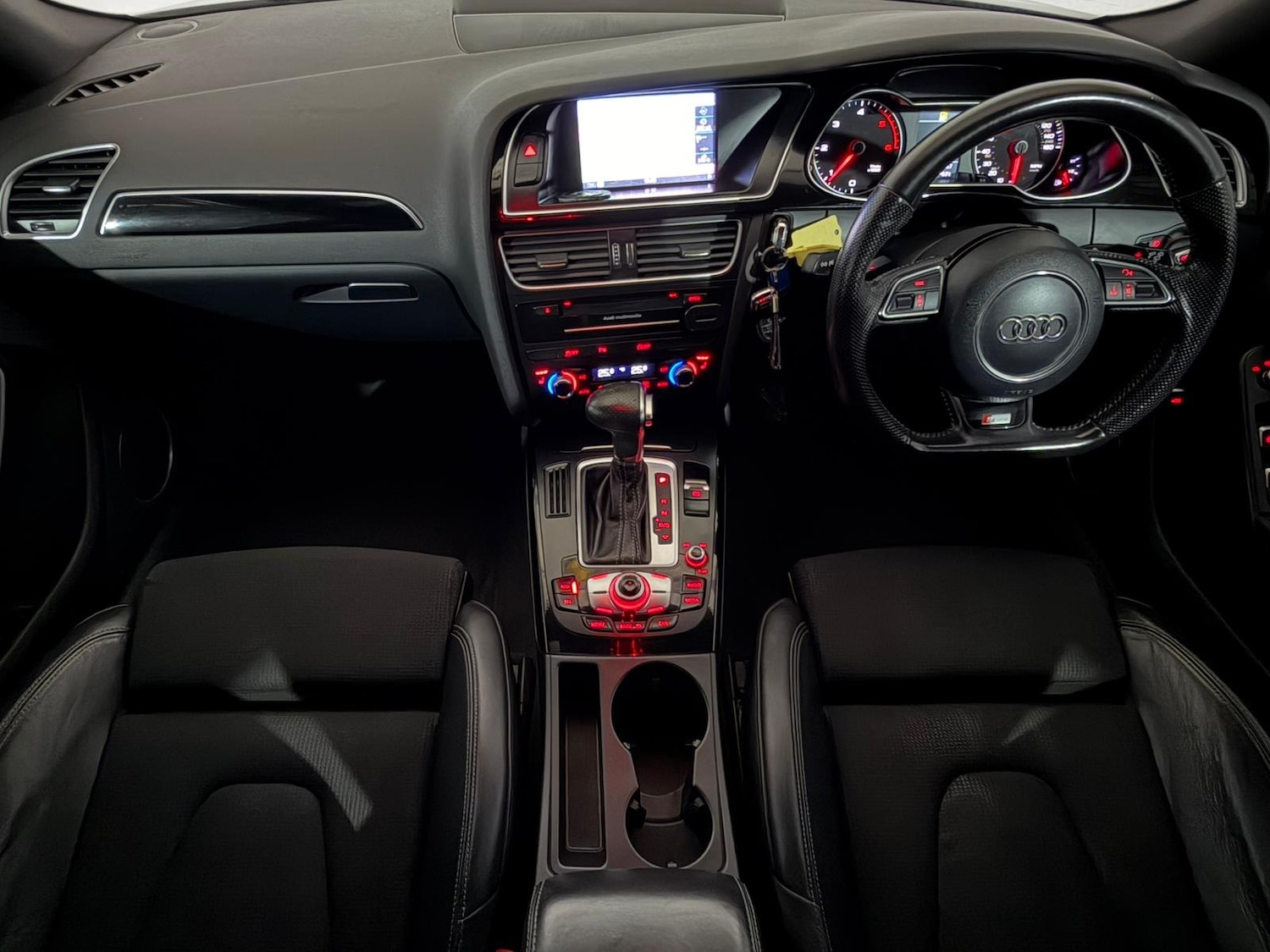 Used Audi A4 2014 for sale - 77482197: Photo 11