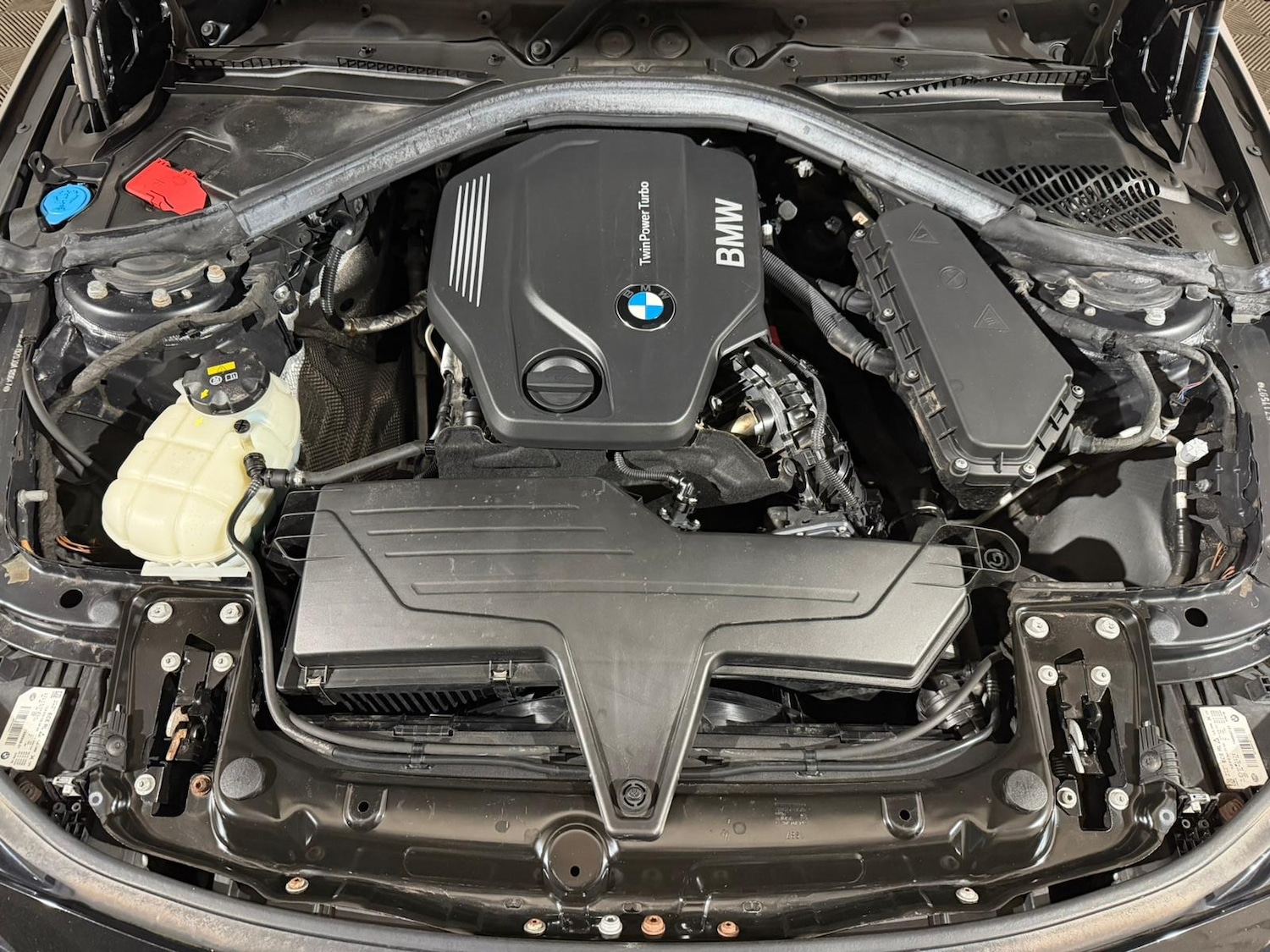 Used BMW 3 Series 2017 for sale - 76145745: Photo 10