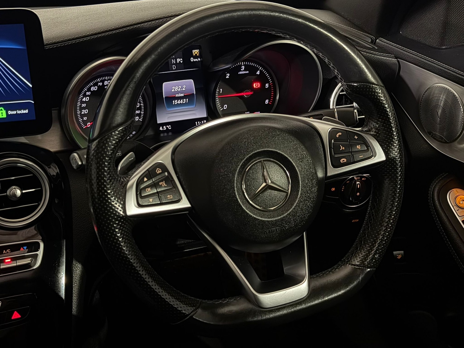 Used Mercedes-Benz C Class 2016 for sale - 77091957: Photo 14