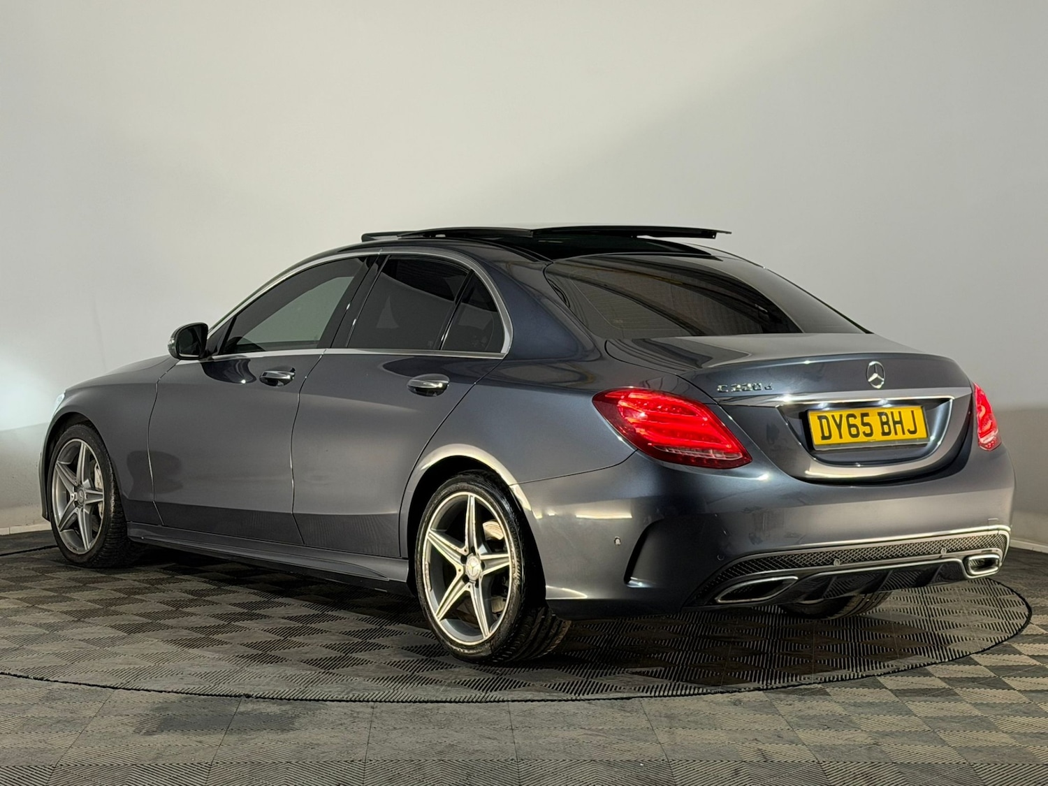 Used Mercedes-Benz C Class 2016 for sale - 77091957: Photo 9