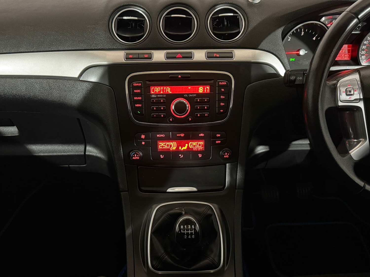 Used Ford S-Max 2013 for sale - 78088705: Photo 10