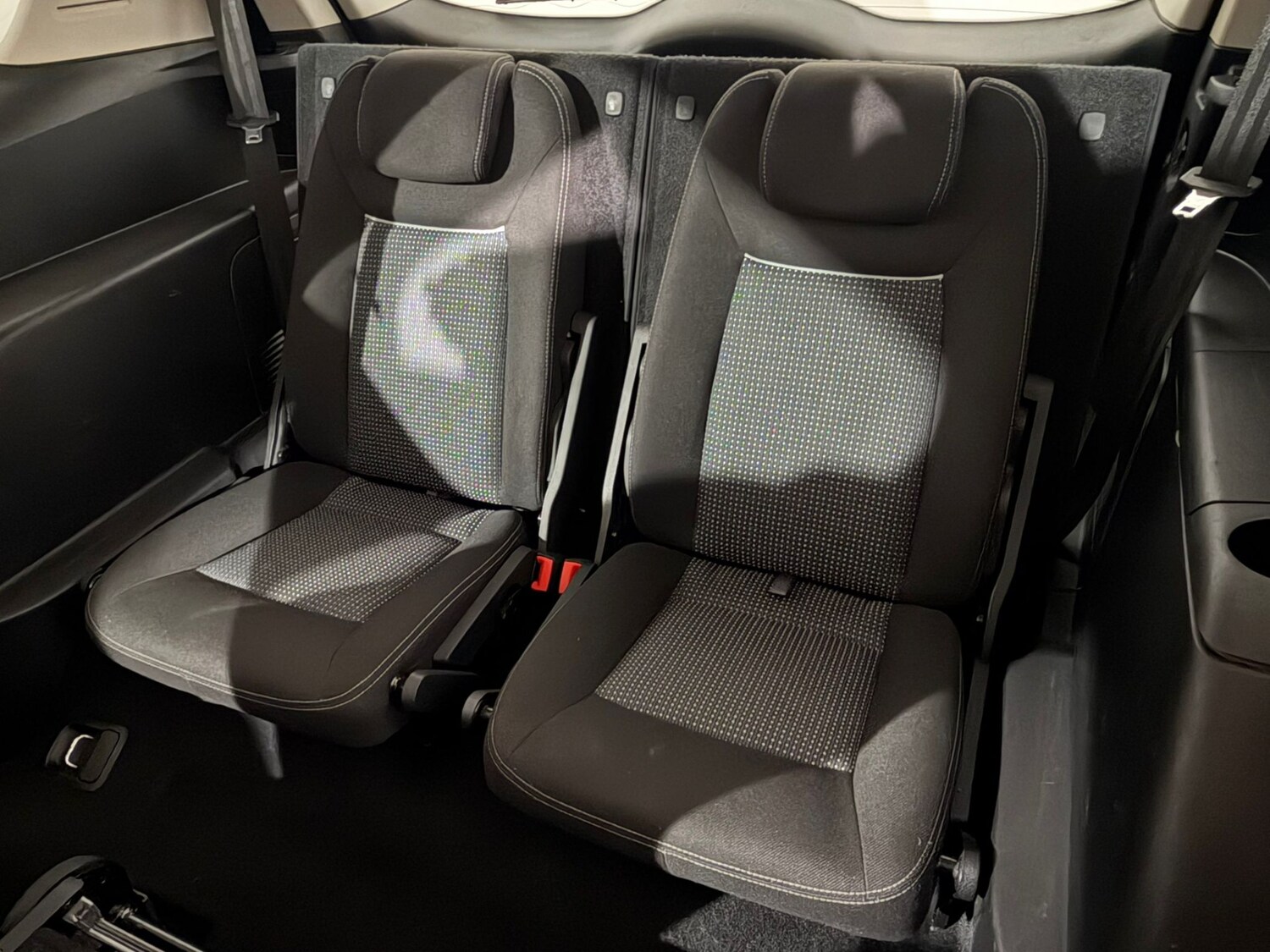 Used Ford S-Max 2013 for sale - 78088705: Photo 17