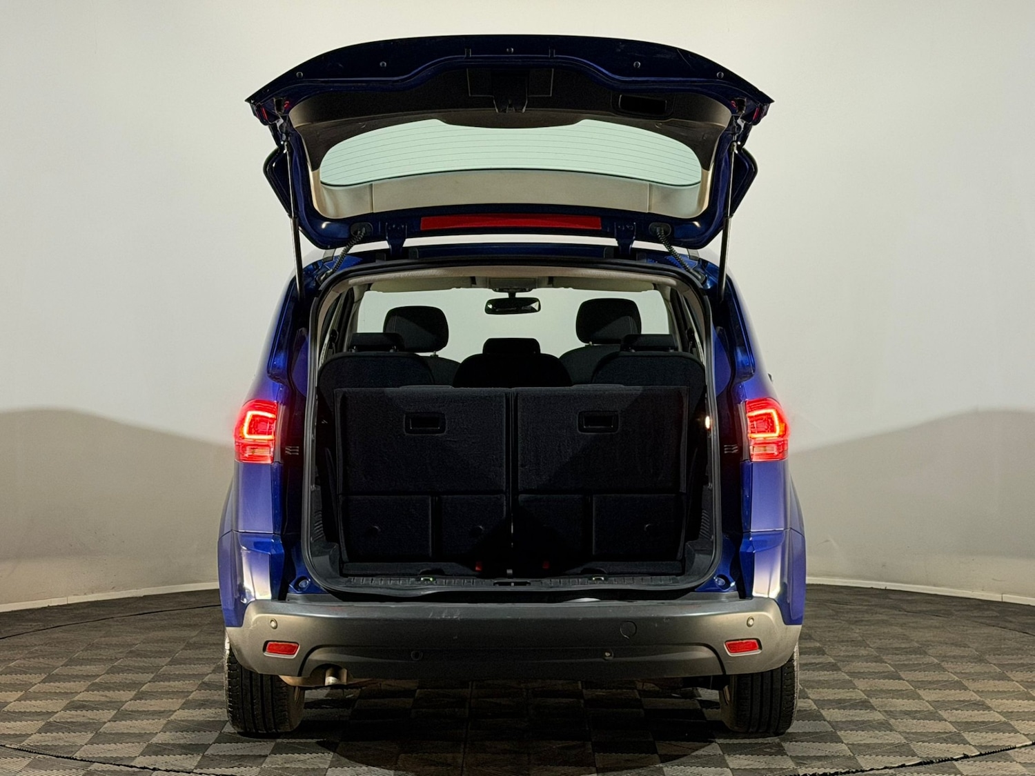 Used Ford S-Max 2013 for sale - 78088705: Photo 5