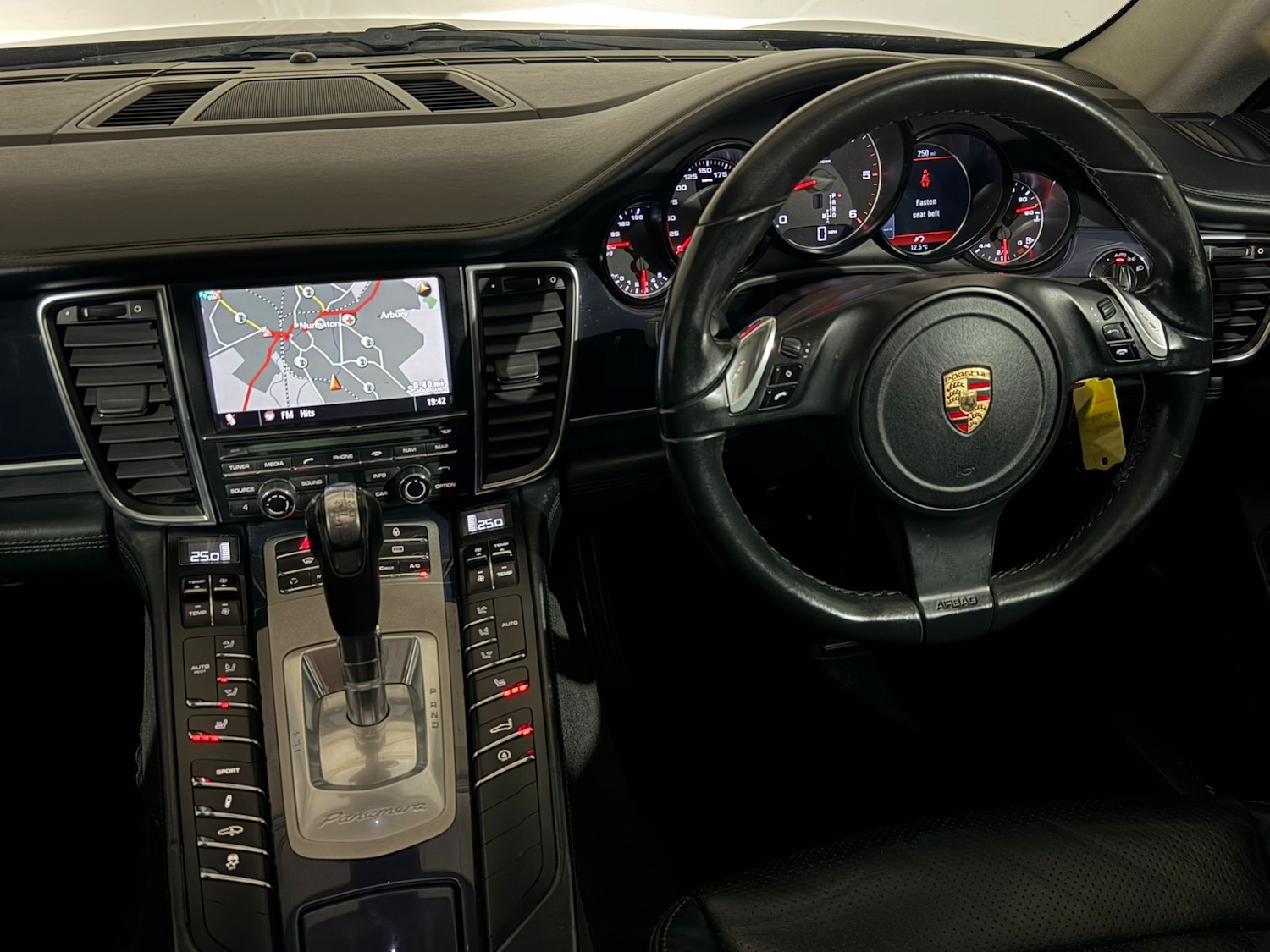 Used Porsche Panamera 2011 for sale - 78198846: Photo 12