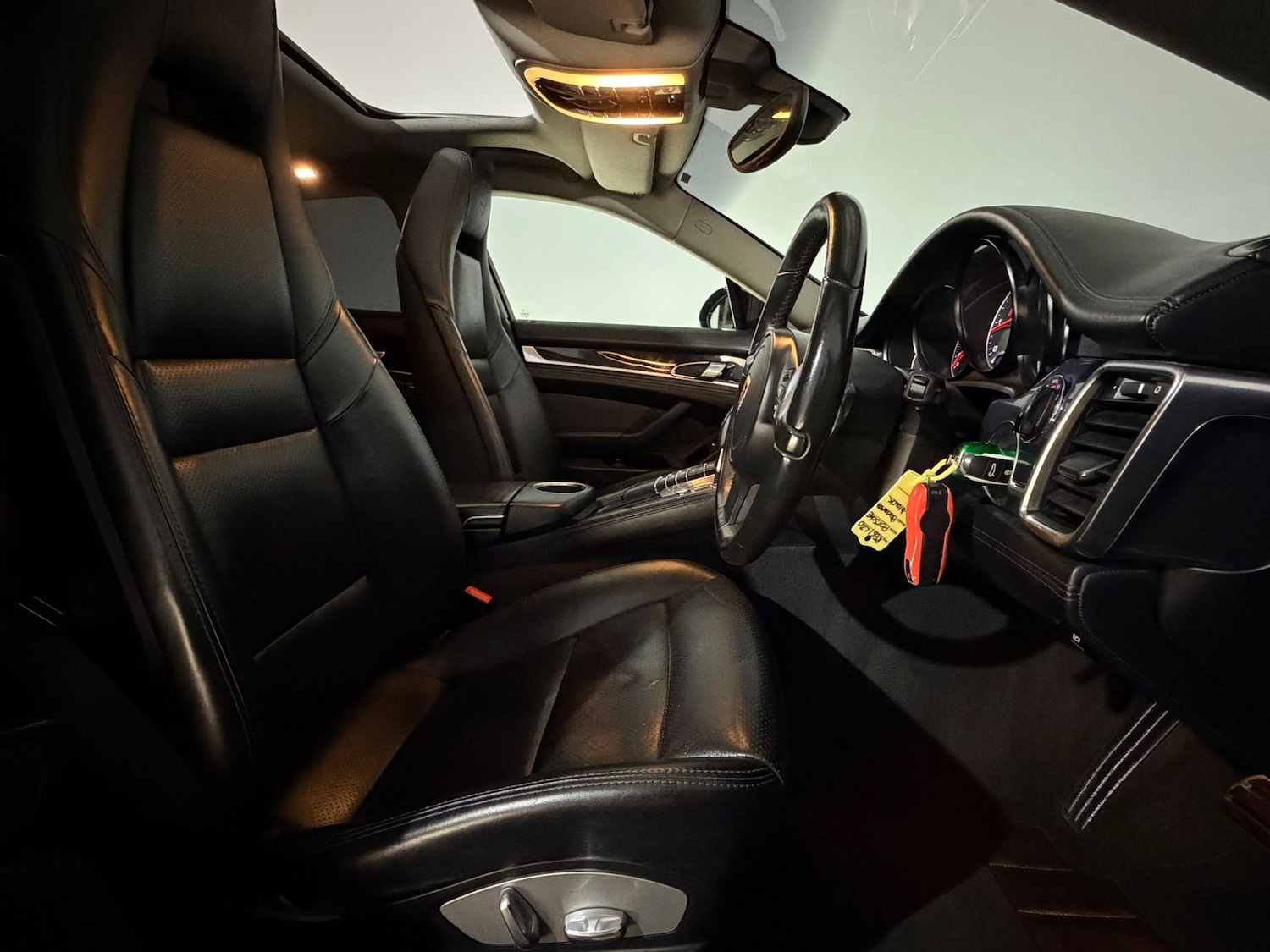 Used Porsche Panamera 2011 for sale - 78198846: Photo 17