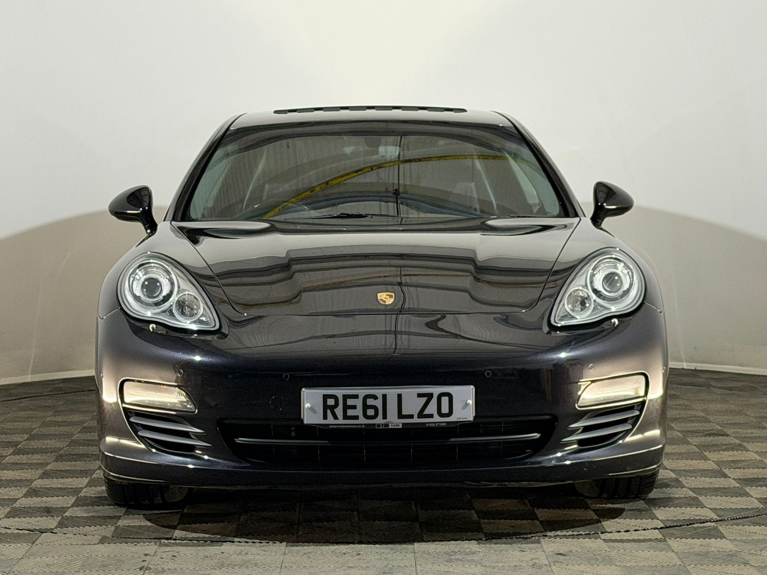 Used Porsche Panamera 2011 for sale - 78198846: Photo 2