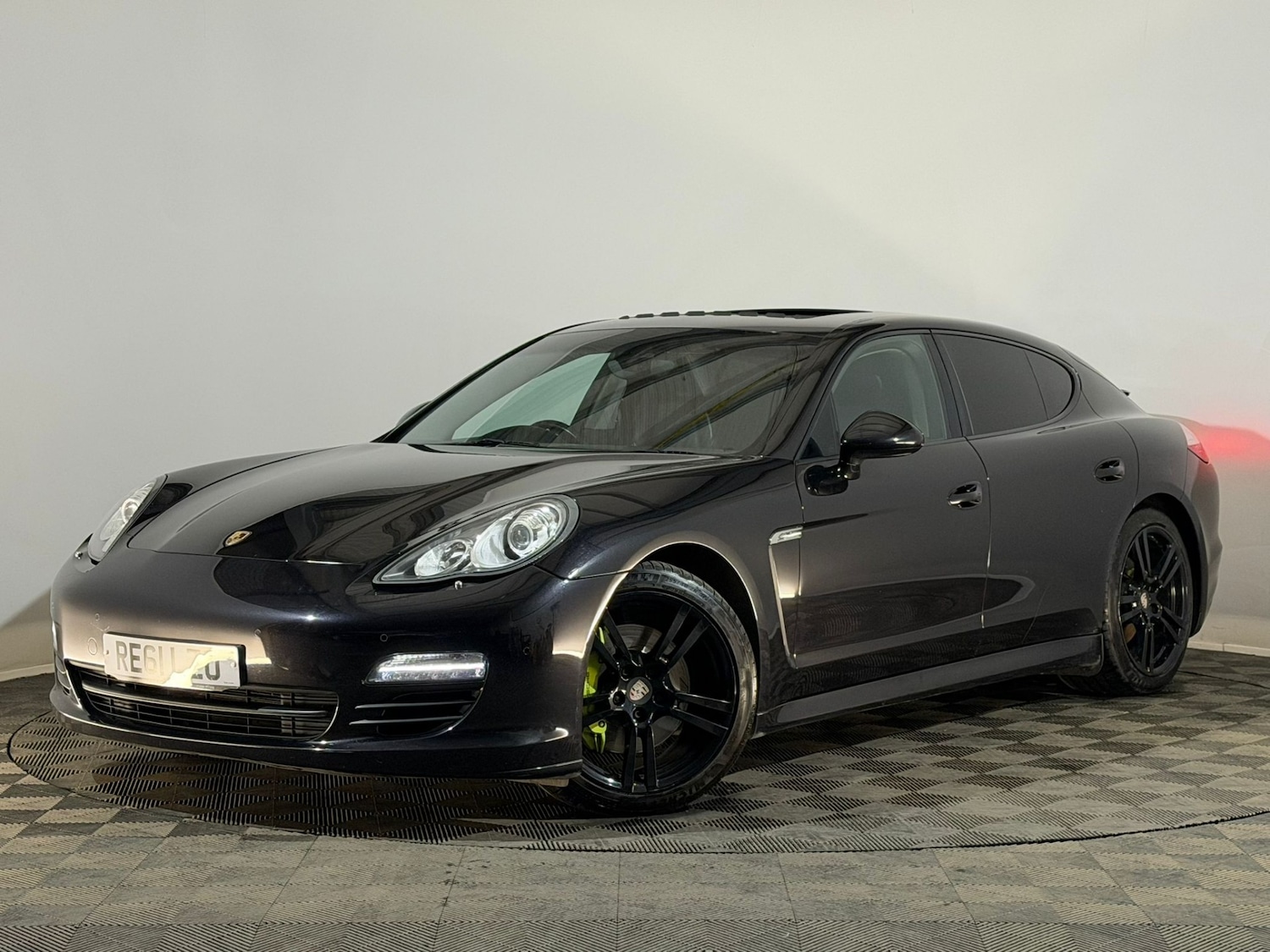 Used Porsche Panamera 2011 for sale - 78198846: Photo 3