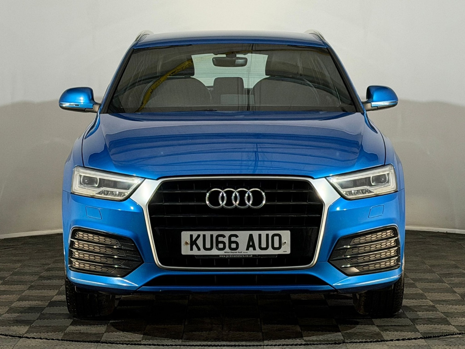 Used Audi Q3 2016 for sale - 76298265: Photo 2