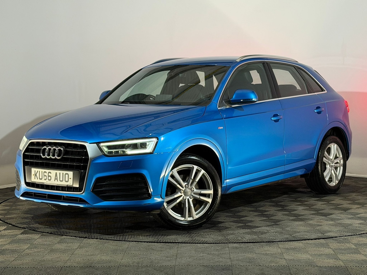 Used Audi Q3 2016 for sale - 76298265: Photo 3