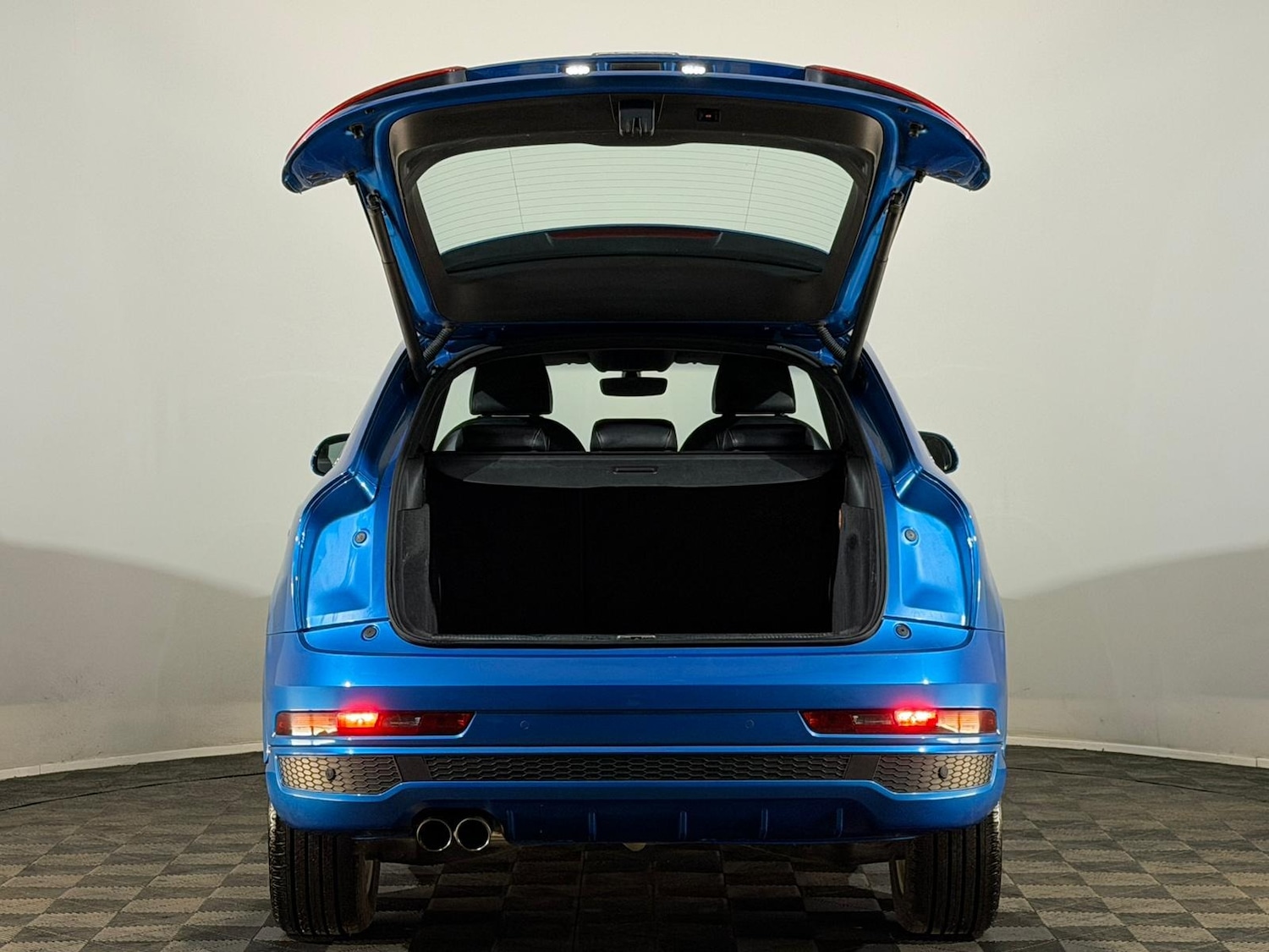 Used Audi Q3 2016 for sale - 76298265: Photo 8