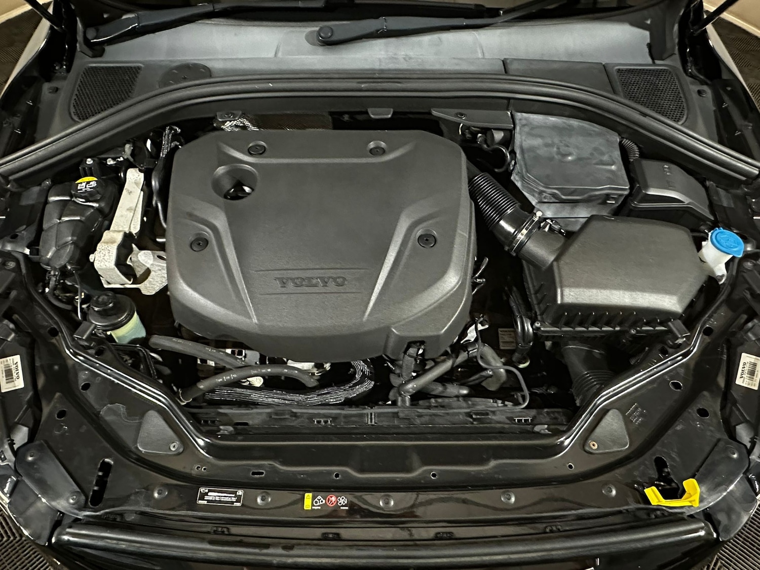 Used Volvo XC60 2015 for sale - 76017623: Photo 10