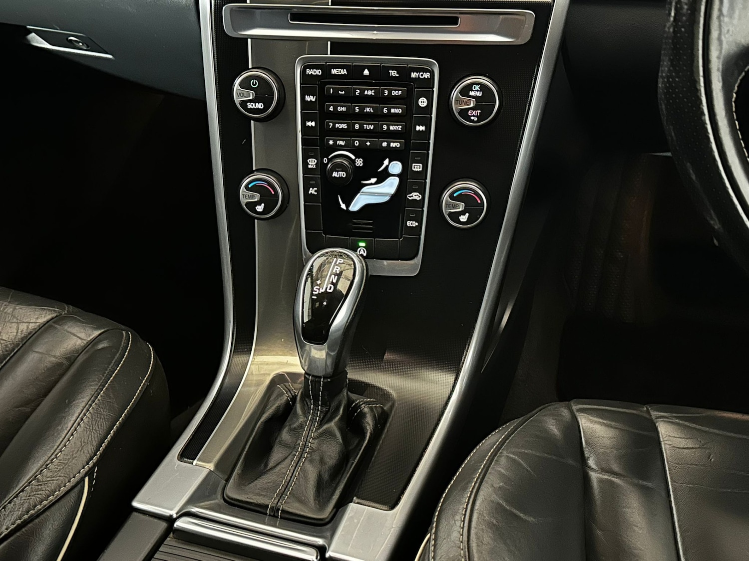 Used Volvo XC60 2015 for sale - 76017623: Photo 15