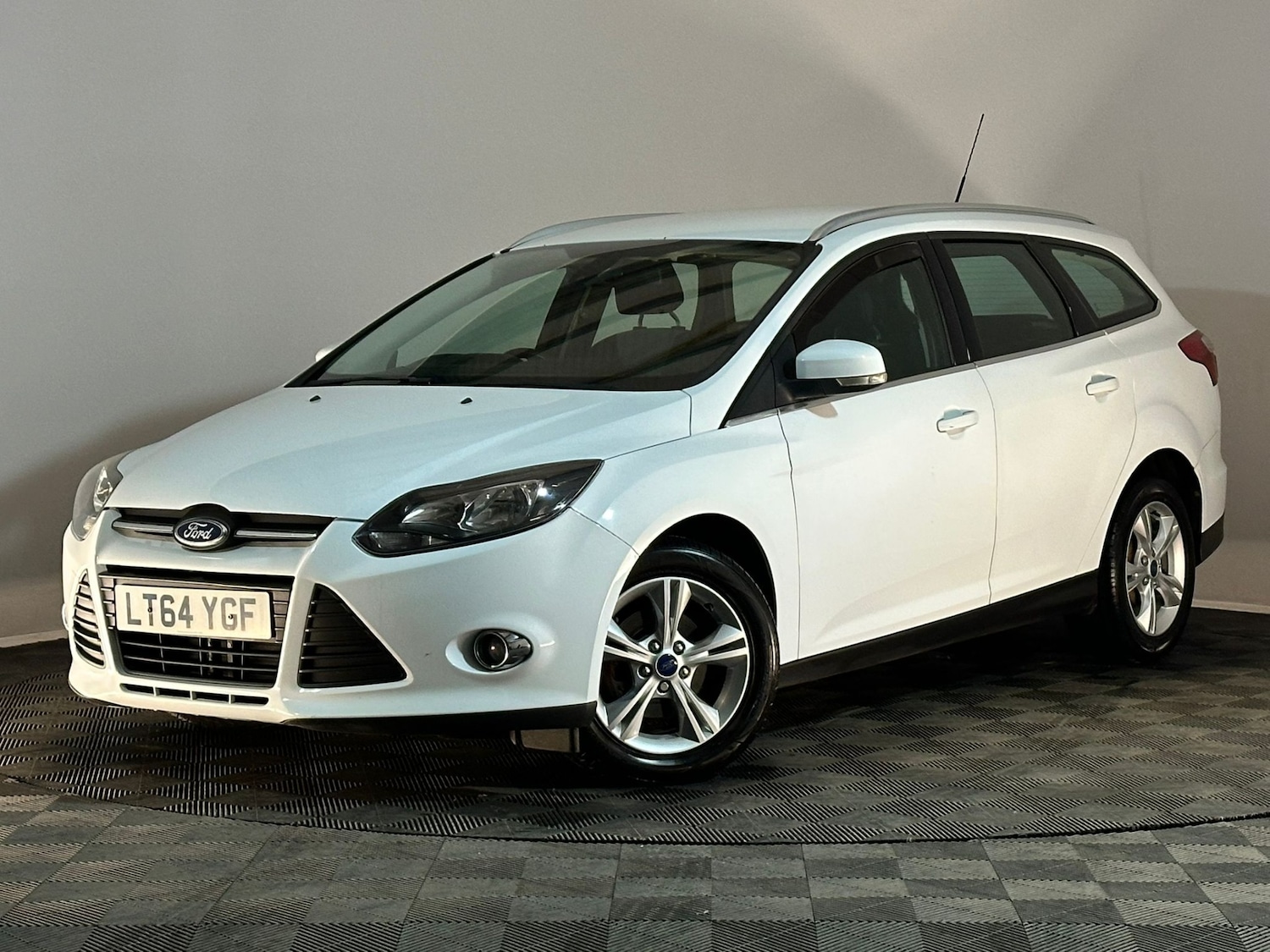 Used Ford Focus 2014 for sale - 77461224: Photo 3