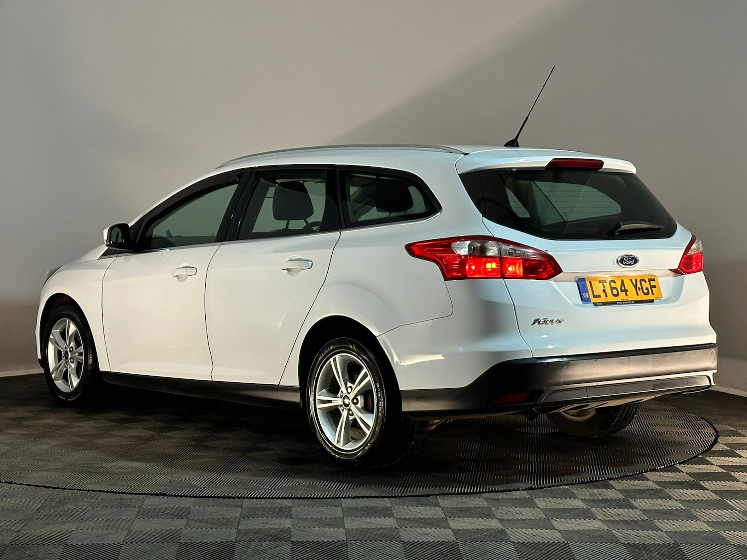 Used Ford Focus 2014 for sale - 77461224: Photo 9