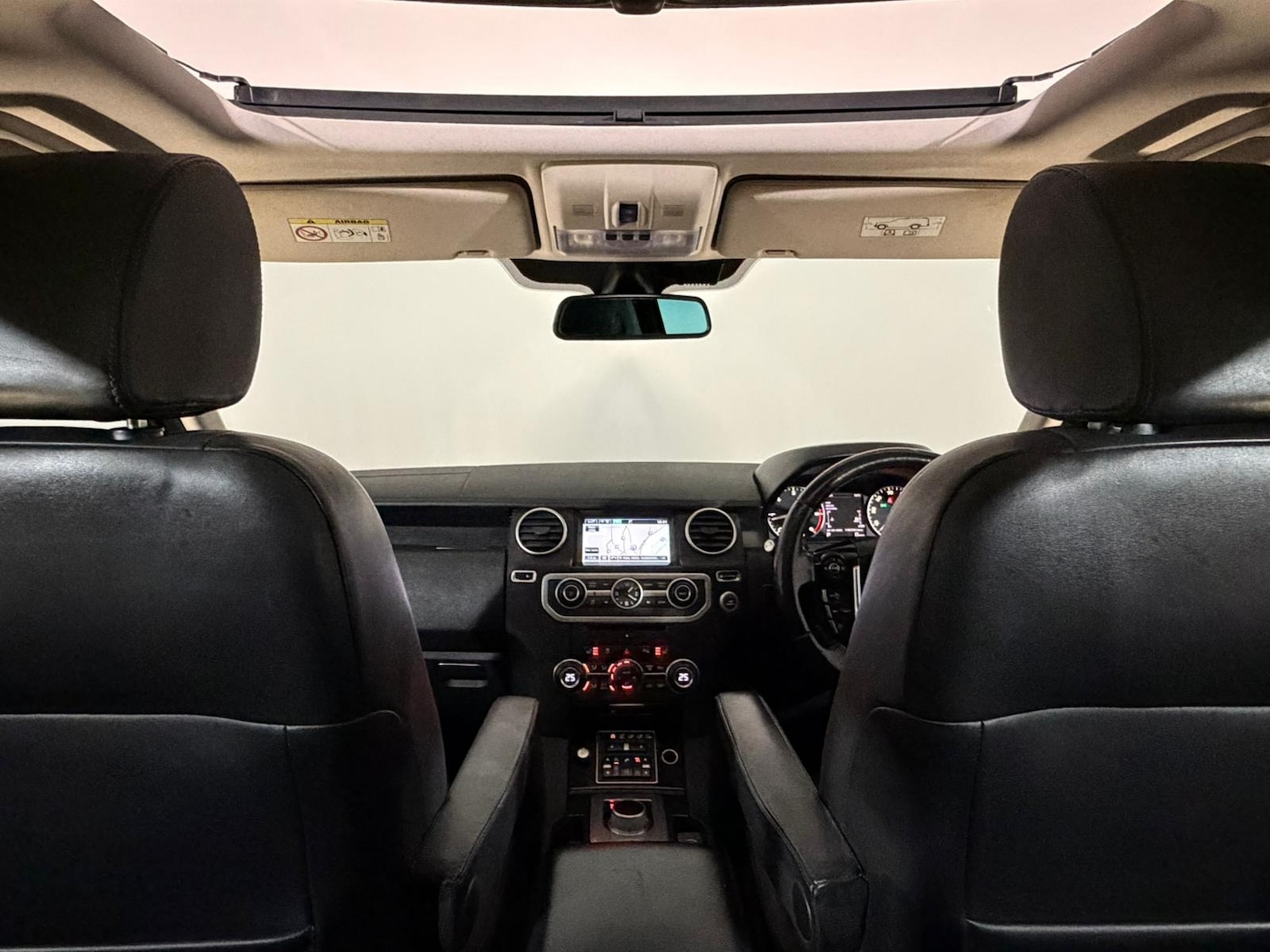 Used Land Rover Discovery 2015 for sale - 76089961: Photo 18